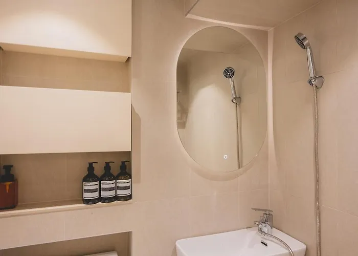 종로201 동묘 Near Metro 공항버스4분 경복궁 명동 Ddp 성수 Appartement