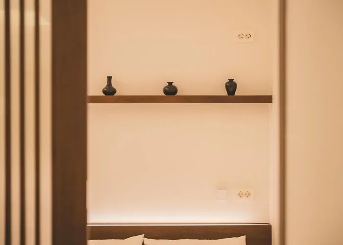 종로201 동묘 Near Metro 공항버스4분 경복궁 명동 Ddp 성수 *